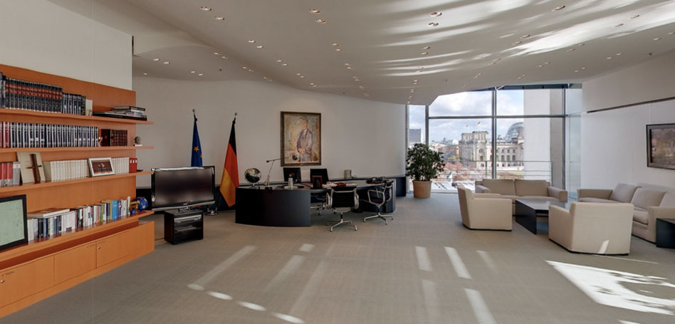 Bild: Buero Bundeskanzleramt mit Ausblick zum Reichstag, Office Federal Chancellery