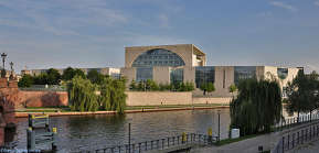 Bild: Seitenansicht Bundeskanzleramt, side view Federal Chancellery