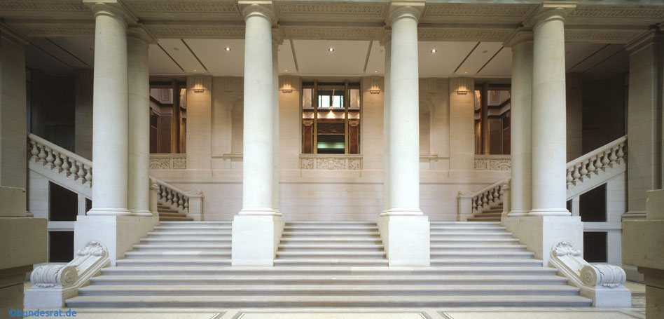 Bild: Eingangshalle Bundesrat, Foyer Federal Council of Germany