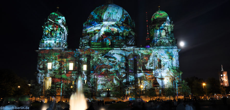 Bild: Berliner Dom, Projektionen durch das Festival of Lights 2011