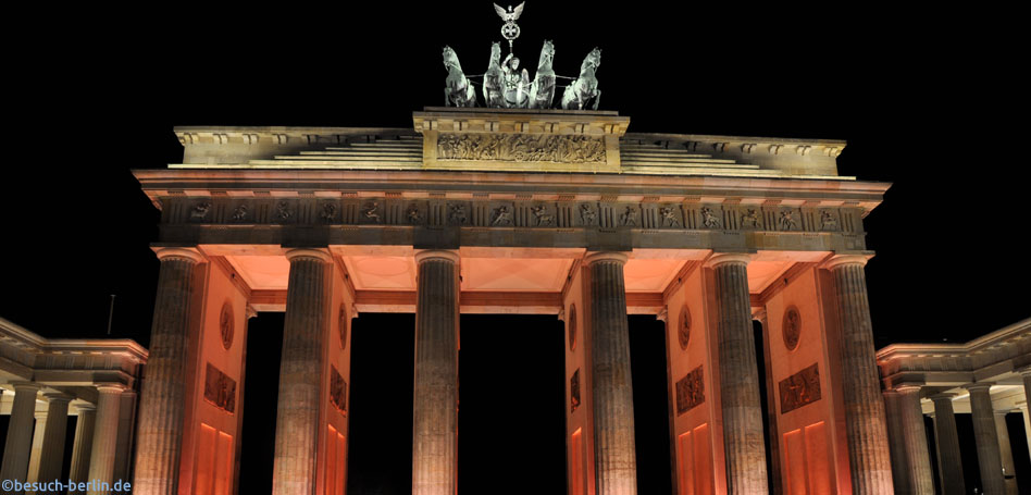 Bild: Festival of Lights 2011 Brandenburger Tor Quadriga bei Nacht