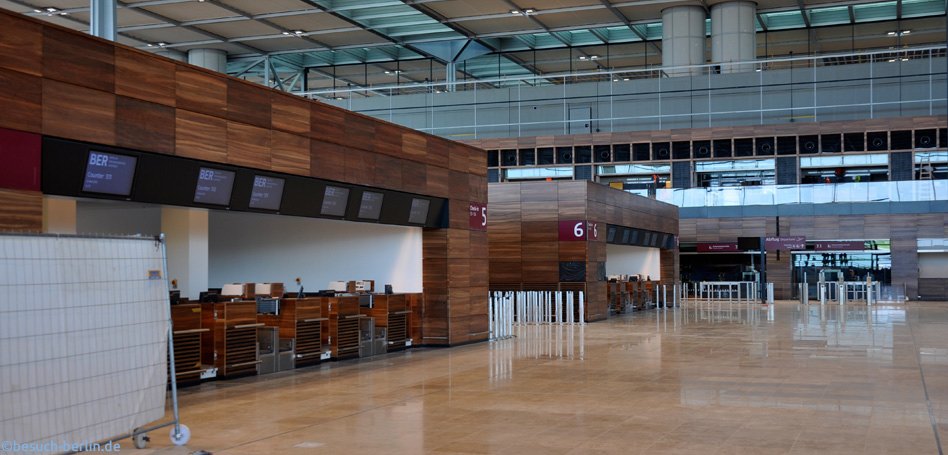 Bild: Check In Halle im neuen Flughafen Berlin-Brandenburg (BER) Willy Brandt