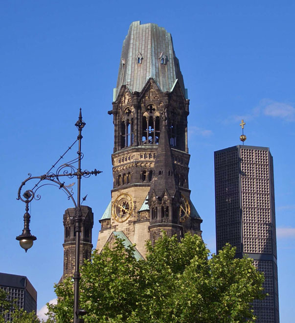 Bild: Kaiser-Wilhelm-Gedächtniskirche am Breitscheidplatz