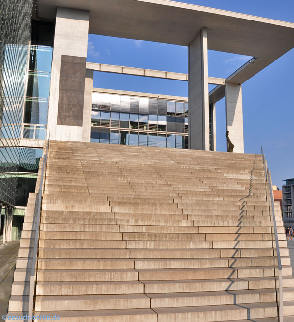 Bild: Treppe am Marie-Elisabeth-Lueders-Haus