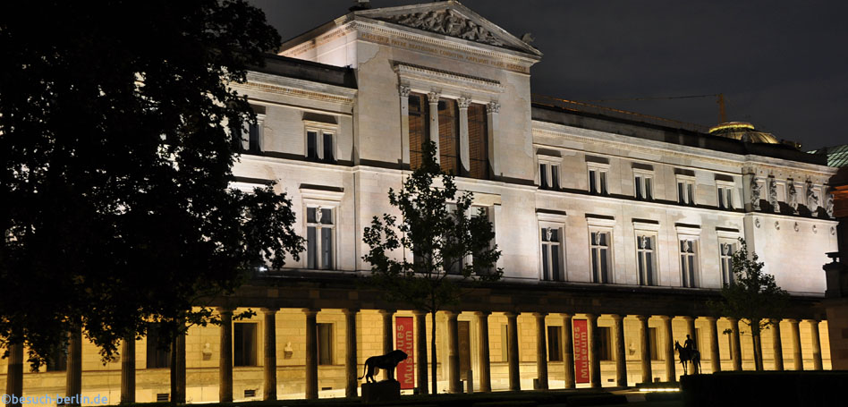 Bild:Das Neue Museum bei Nacht, New Museum by Night