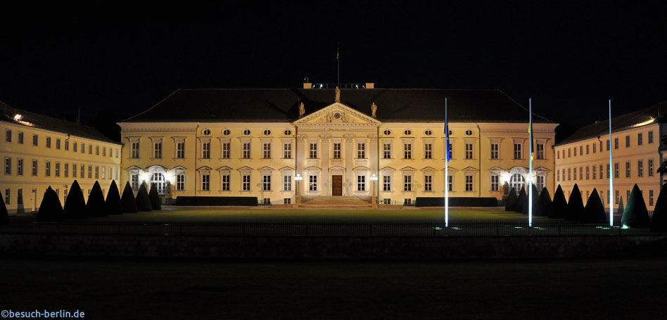 Bild: Schloss Bellevue bei Nacht, Bellevue Palace by Night