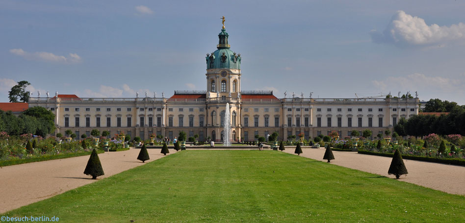 schloss-charlottenburg.jpg