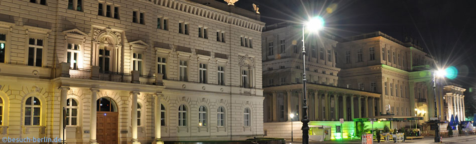 Bild: Alte Kommandantur und Staatsoper, Unter den Linden bei Nacht